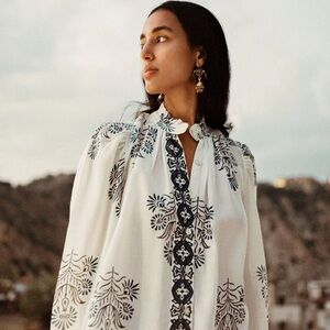 Alix of Bohemia Anabel White and Blue Floral Blouse Small